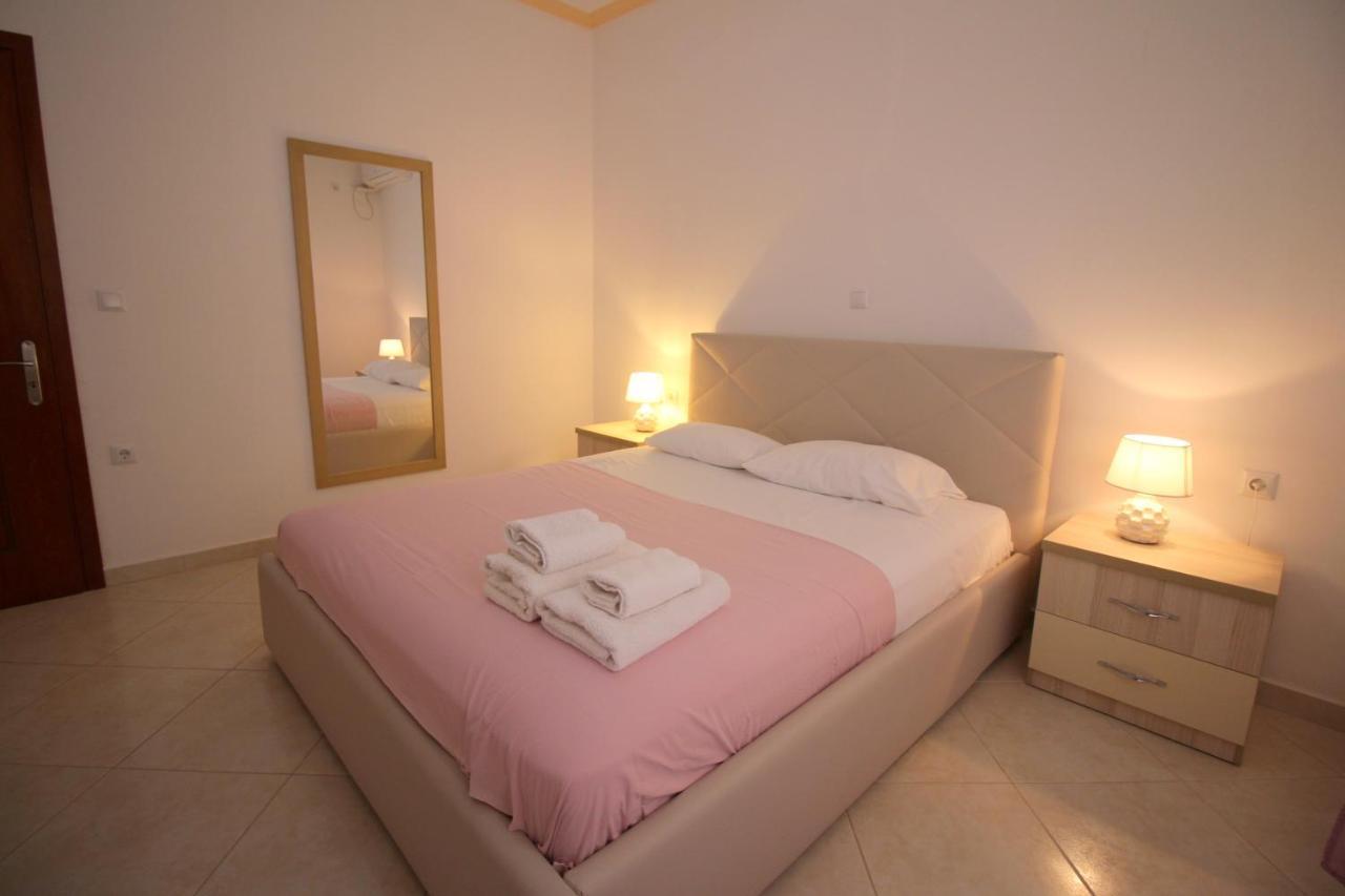 Villa 24 Sarandë Eksteriør billede