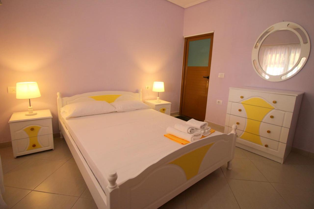Villa 24 Sarandë Eksteriør billede